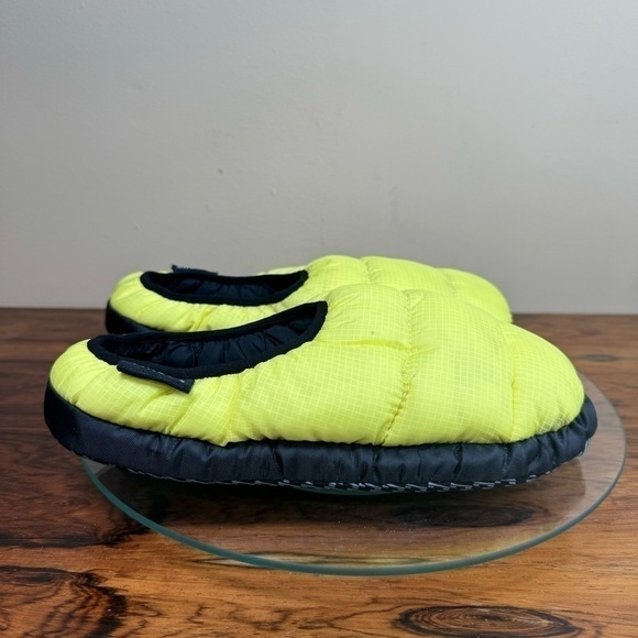 Circus By Sam Edelman Hollin Puffer Slipper - Acid Yellow - size 7 - Picture 3 of 10